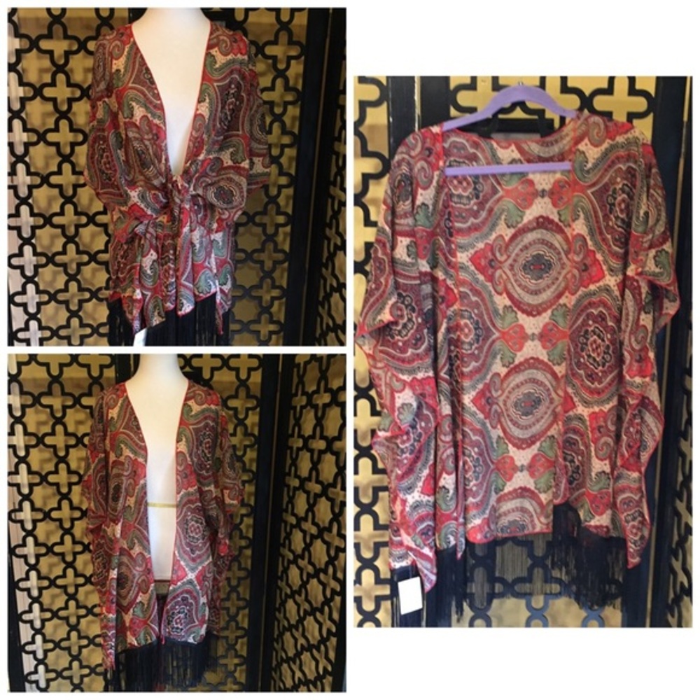 NWT RED GREEN PAISLEY KIMONO